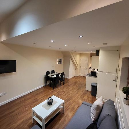 Great Apartment Next To Tooting Bec Tube Station! London Exterior photo