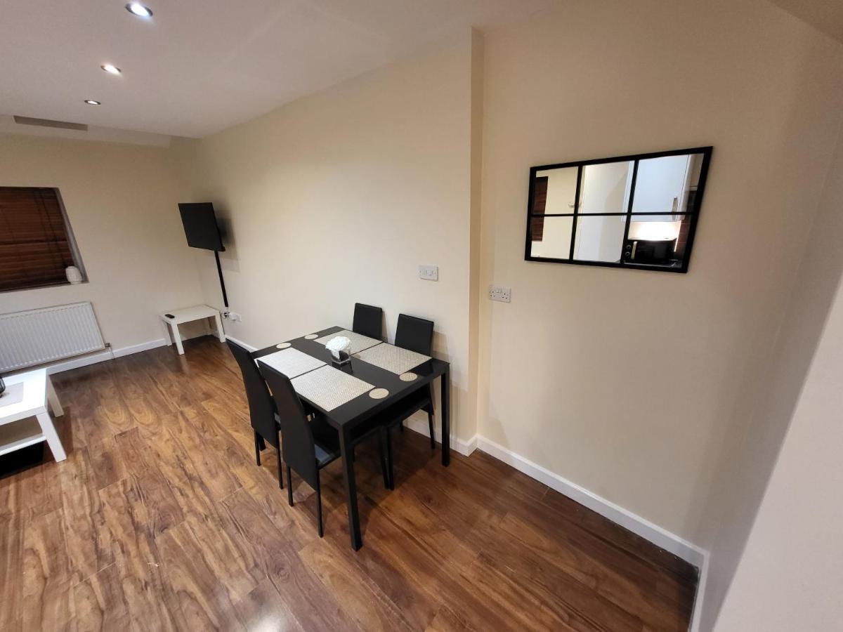 Great Apartment Next To Tooting Bec Tube Station! London Exterior photo